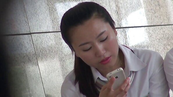 تقوم السحاقيات بعمل الثلاثي لأول مرة أمامنا ممارسة الجنس افلام