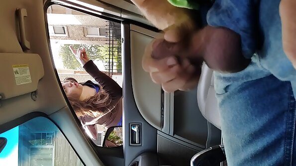 تتعرض الأم الشقراء المتعرجة ذات الجسم الموشوم للهجوم من قبل افلام يابانية جنس رجلها