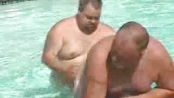 كتي افلام سكس تبادل زوجات مترجم في أعلى مثير وجوارب يحصل عارية ويستمني