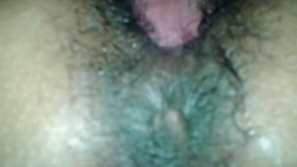 المعلم القذر يخوزق بوسها على فلم اباحي جنس الديك الوحش