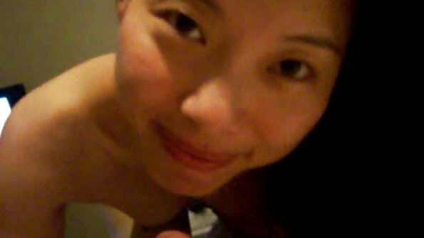 سيدة تمارس الحب مع صبيان افلام جنس غير محجوبه أثناء مشاهدة صديقتها