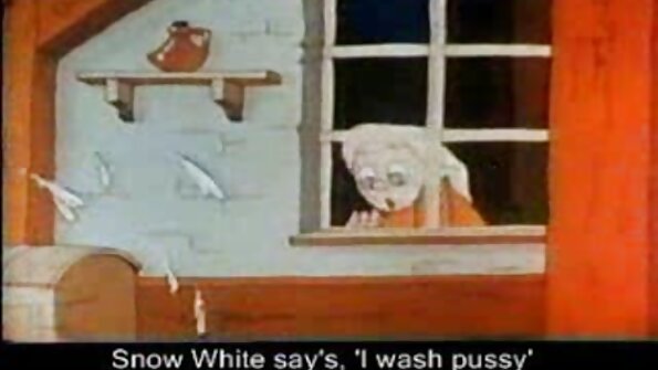 الرجل وزوجته الشائنة يمارسان افلام جنس من الخلف الجنس بشكل نهائي قبل الطلاق