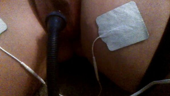 نموذج الإباحية الجميلة نيكي سكايلر في جوارب يستمني افلام جنس اقزام